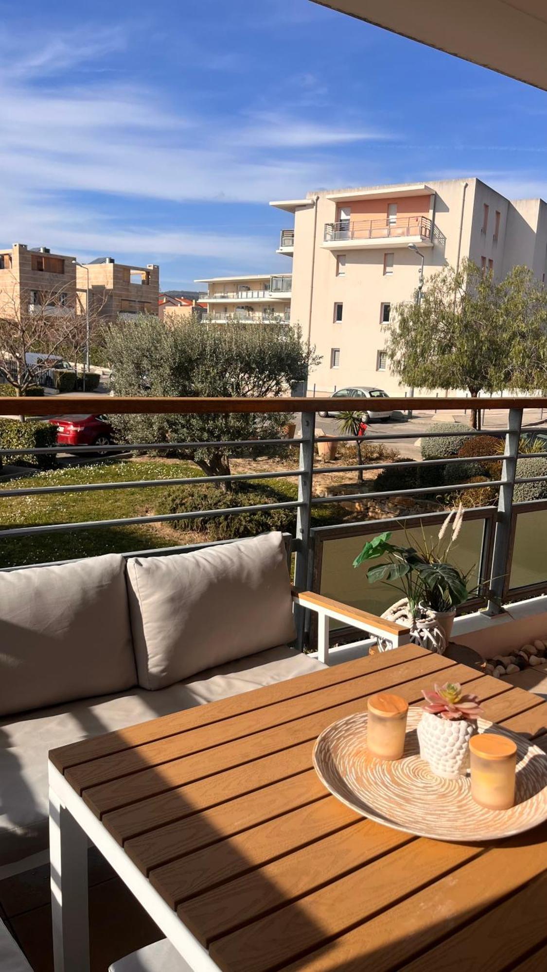 Appartement 2 Chambres Dans Residence Avec Piscine Et Parking La Ciotat Eksteriør bilde