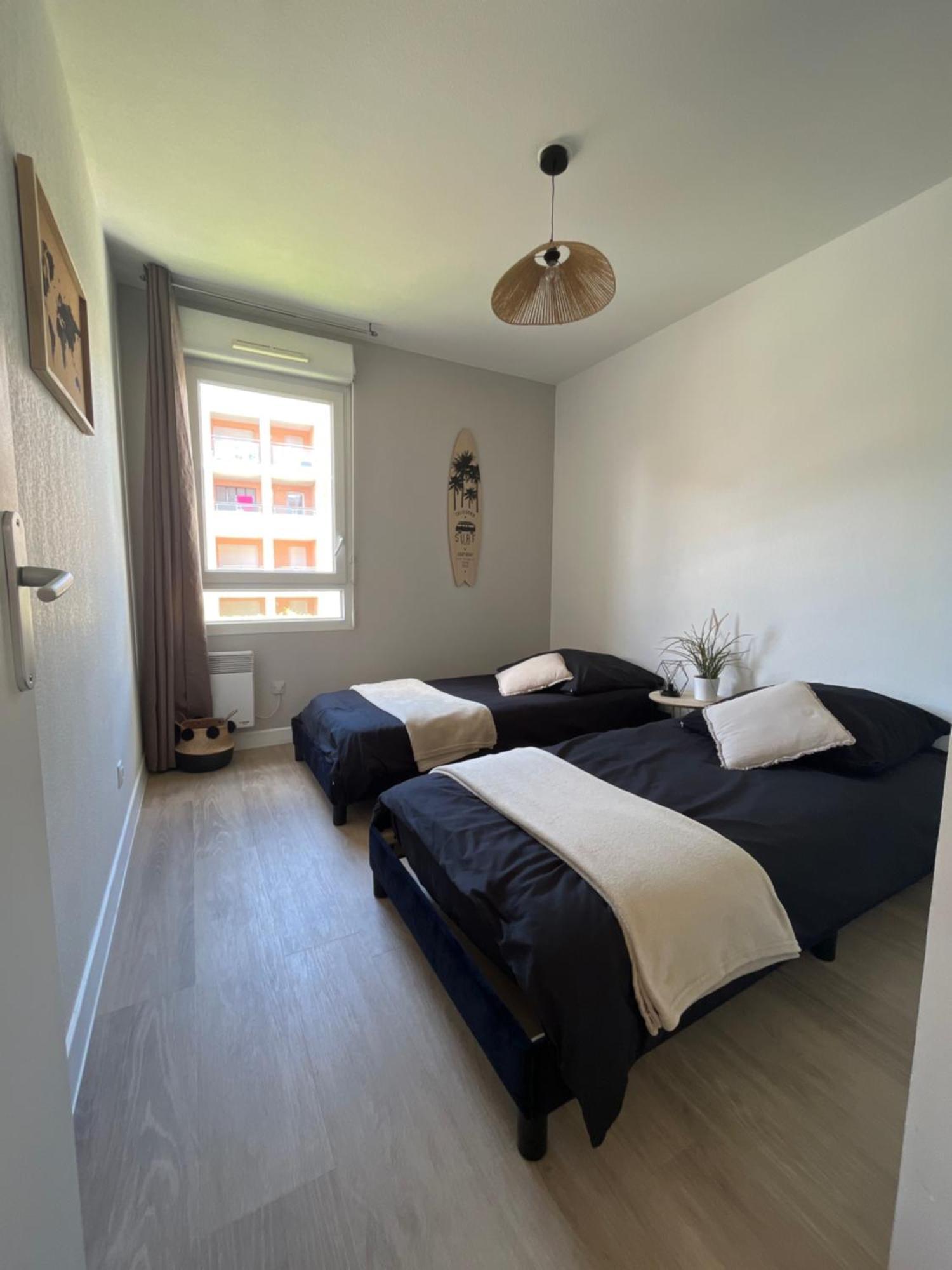 Appartement 2 Chambres Dans Residence Avec Piscine Et Parking La Ciotat Eksteriør bilde